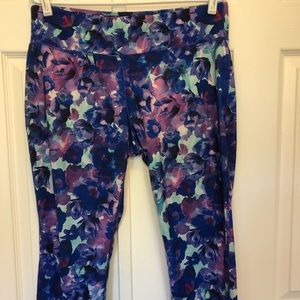 Floral Workout Drifit Capris